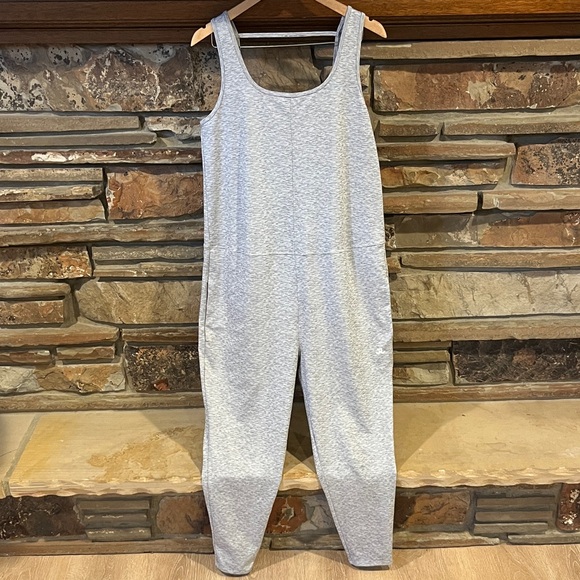 Jo+Jax Gray Heather Relaxed Fit Sleeveless Jumpsuit - Picture 1 of 10